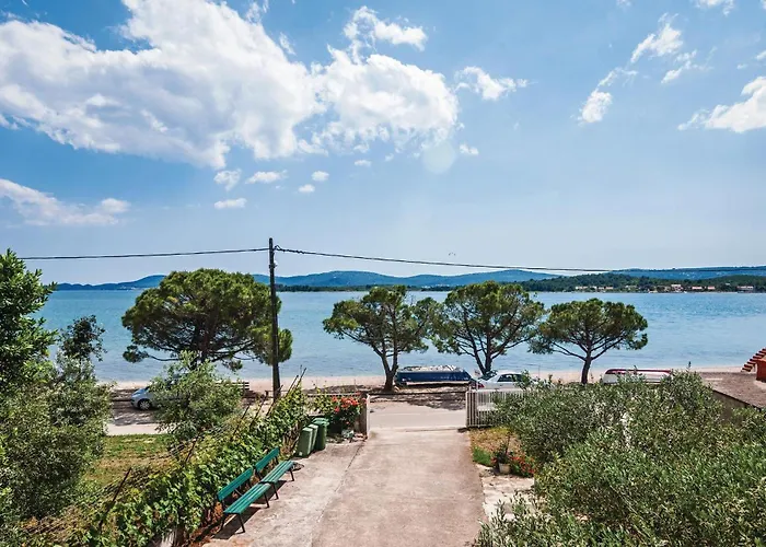 Drfranje Tudmana I * Turanj