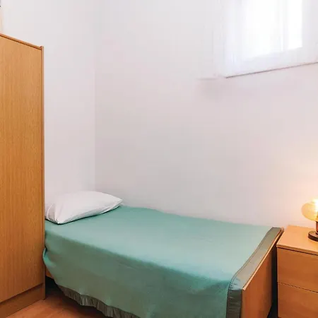 Drfranje Tudmana I Appartement Turanj