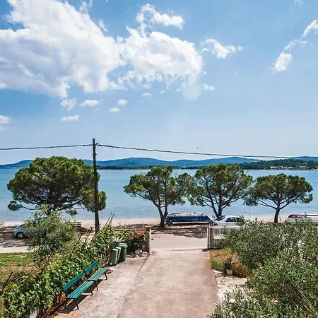 Drfranje Tudmana I * Turanj