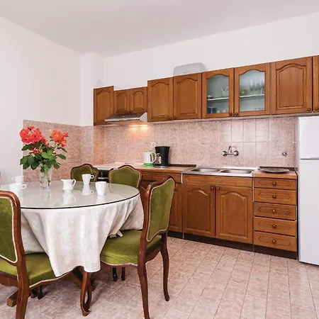 Awesome In With Kitchen